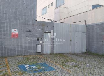 Terreno · 320m² · 3 Vagas · Terreno no Tatuapé para fins comerciais com 320 m² sendo 10x32 e edícula com escritório