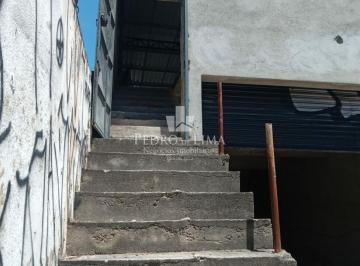 Comercial · 140m² · Salão de 140m2 localizado na Av. Itaquera