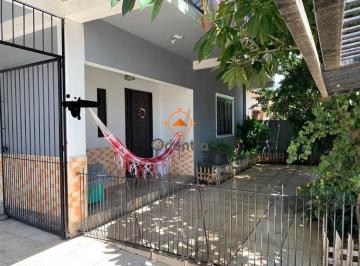Casa · 200m² · 7 Quartos · 4 Vagas · Casa de 200m², bairro Sarandi