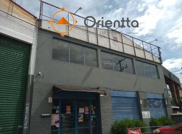 Comercial · 390m² · Imobiliária ORIENTTA ALUGA Pavilhão na Avenida Imperatriz Leopoldina - Bairro Pi