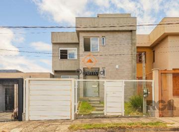 Casa · 185m² · 3 Quartos · 2 Vagas · Sobrado, 185 metros quadrados privativo, com 3 quartos, 1 suíte, Living e cozinh