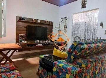 Casa · 200m² · 4 Quartos · Imobiliária ORIENTTA ALUGA maravilhosa Casa com 4 dormitórios,  200m², no Bairro
