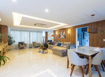 Casa · 340m² · 4 Quartos · 2 Vagas · Casa 4 dormitórios com elevador