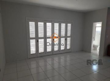 Comercial · 220m² · Oportunidade Imperdível: Prédio com 4 Apartamentos, Pátio e 2 Vagas de Garagem