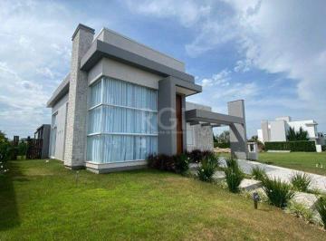 Casa · 204m² · 5 Quartos · 2 Vagas · Casa à venda - em Itapeva