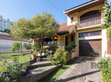 Casa · 189m² · 3 Quartos · 2 Vagas · Casa tipo sobrado, com 3 dormitórios em Canoas