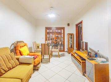 Casa · 161m² · 3 Quartos · 2 Vagas · Casa 160m² - 3 dormitórios, 1 suíte, churrasqueira, terraço e 2 vagas de garagem