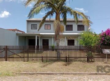Casa · 223m² · 5 Quartos · 2 Vagas · Casa à venda - Em Atlântida Sul (Distrito)