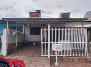 Casa · 70m² · 2 Quartos · Casa 2 dormitórios, vaga de garagem, Bairro Pq dos Eucalípitos