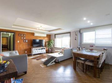 Apartamento · 125m² · 3 Quartos · 1 Vaga · Apartamento reformado de 124m² privativos- 3 dormitórios sendo 1 suíte no bairro