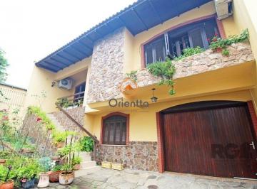 Casa · 155m² · 3 Quartos · 2 Vagas · Excelente casa de 154m² com 3 dormitórios e 2 vagas.