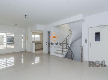 Casa · 251m² · 3 Quartos · 3 Vagas · Excelente casa em condomínio de 251m² com 3 suítes e elevador!