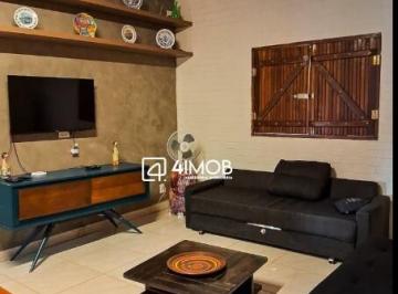 Casa de 2 quartos, Pirenópolis · CASA  PIRENÓPOLIS COM POTENCIAL DE RENDA IMEDIATA. INCLUI TODA A MOBÍLIA