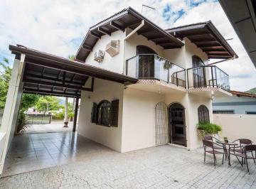 casa-a-venda-em-bombinhas-morrinhos-com-3-quartos1930030.jpeg · Casa à venda, no CasaD6,  em Bombinhas, Morrinhos, com 3 quartos, 160m²