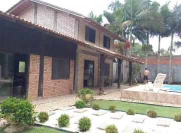 Rural · 220m² · 3 Quartos · 2 Vagas · Chácara c/ Piscina a Venda - Bal. Piçarras SC