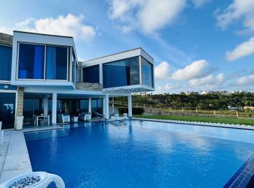 Casa · 551m² · 3 Quartos · 2 Vagas · Casa de luxo a venda Com 3/4, No Bairro De Jacarecica - R$ 5.000.000,00