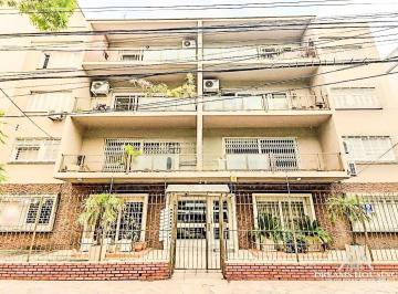 Apartamento · 107m² · 3 Quartos · 1 Vaga · Térreo de Frente à Fundos com Vaga