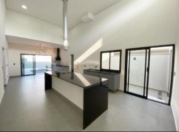 Casa · 200m² · 3 Quartos · 4 Vagas · Casa à venda em Sorocaba, Condomínio Chácara Ondina, com 3 suítes, com 200 m²