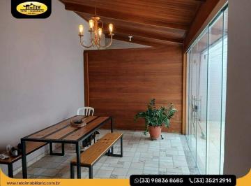 Casa · 75m² · 2 Quartos · 2 Vagas · Casa com 02 quartos sendo um deles suíte, 2 salas e garagem ampla.