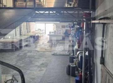 Comercial · 870m² · 2 Vagas · Ótimo galpão a venda!