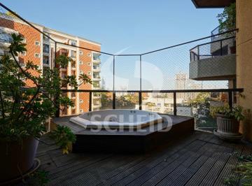 Apartamento · 246m² · 4 Quartos · 4 Vagas · Apartamento Penthouse com varanda espaçosa, jacuzzi e churrasqueira