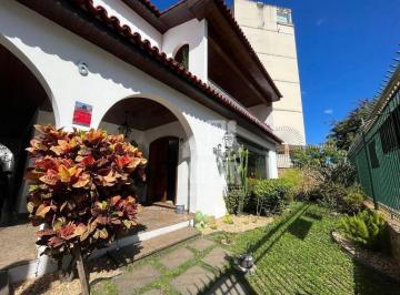 Casa de alto padrão em São Francisco Niterói · Casa Alto Padrão São Francisco 3 Quartos 400m Vista Mar