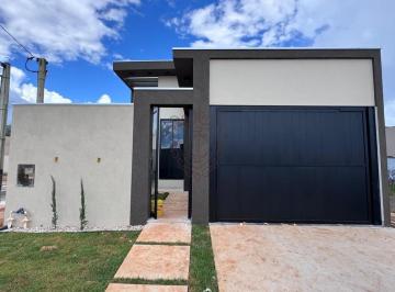 Casa · 111m² · 3 Quartos · 1 Vaga · Casa à venda em Sapezal, Agua Clara, com 03 quartos, com 111 m²