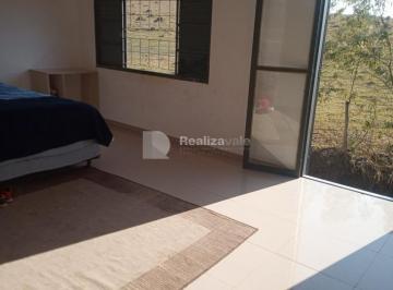 Casa · 200m² · 4 Quartos · 10 Vagas · Casa à venda em São José dos Campos, Jardim Primavera II, com 4 quartos, com 200 m²