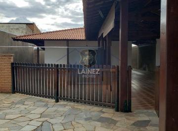 Casa · 424m² · Casa em Centro - Pirassununga