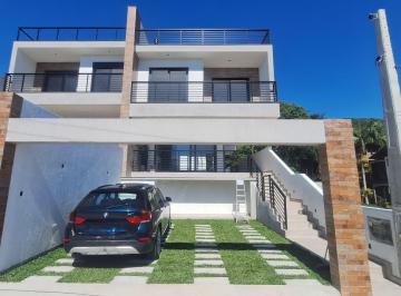 Casa · 156m² · 3 Quartos · 2 Vagas · Casa Alto Padrão com 3 Suítes e vista ao Mar no Panorâmico