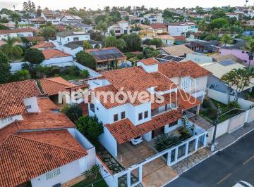 6c7feef2-767a-4d47-a108-577f2984e4bb.webp · Casa de alto padrão - reformada - condomínio Estancia Jardim Botânico.