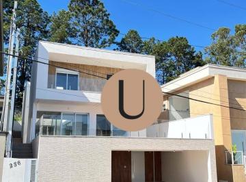 e3248bba137a5b25563ba2808eaa7869e4ab5e83 · Casa Nova e Moderna com 3 suítes!