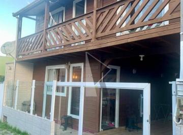 2aefaf162b9f45df3dd4de72d6f471a84e023606 · Casa com 3 dormitórios à venda, 128 m² por R$ 425.000,00 - Centro - Navegantes/SC
