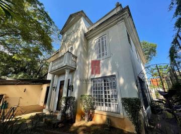 84ad1852880cedbd213b2390d067a6a28eb32f29 · Sobrado com 4 suítes à venda no Alto de Pinheiros.