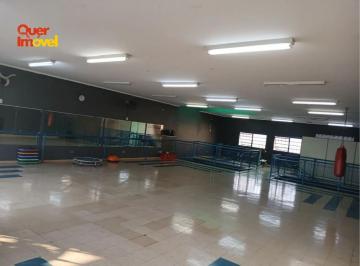 Foto 01 · Oportunidade única: Salão comercial com 2 salas, 2 banheiros e 440m² no Parque Anhangüera, Ribeirão 