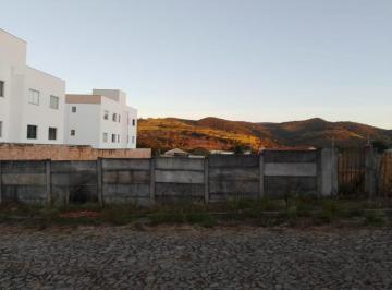96092_39-1_143909.jpg · LOTE AMPLO DE 1.000m2 EM FLORESTAL/MG!