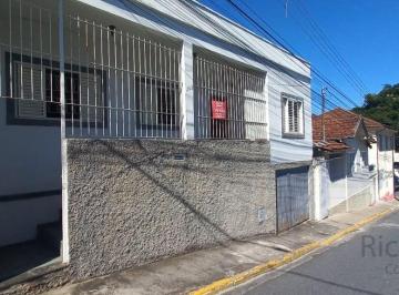 Foto 01 · Venda de casa no Centro de Itajubá-MG: 3 quartos, 1 sala, 1 banheiro e 1 vaga de garagem - 135,67m²