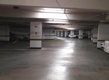 Comercial , Brasília · 2 Vagas no Quarto sub solo