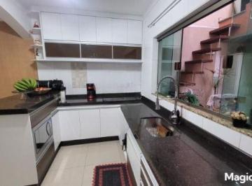 Casa · 290m² · 3 Quartos · 2 Vagas · Sobrado com 3 dormitórios à venda, 290 m² por R$ 850.000,00 - Parque Marajoara - Santo André/SP