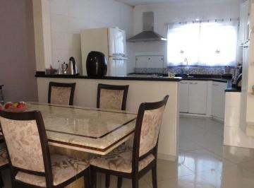 Casa · 209m² · 3 Quartos · 2 Vagas · Sobrado com 3 dormitórios à venda, 209 m² por R$ 680.000,00 - Vila Alto de Santo André - Santo André
