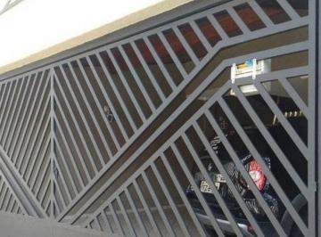 Casa · 300m² · 4 Quartos · 4 Vagas · Sobrado com 4 dormitórios para alugar, 300 m² por R$ 7.142,00/mês - Utinga - Santo André/SP