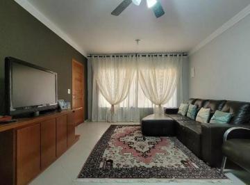 Casa · 234m² · 3 Quartos · 5 Vagas · Sobrado com 3 dormitórios à venda, 234 m² por R$ 910.000,00 - Vila Suíça - Santo André/SP