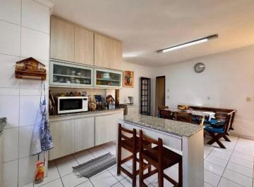 Casa · 195m² · 3 Quartos · 7 Vagas · Sobrado com 3 dormitórios à venda, 195 m² por R$ 910.000,00 - Vila Alto de Santo André - Santo André