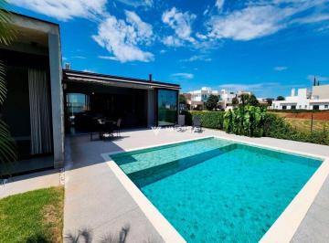 8d6e048e00ef861effbb65791b4cbab94d52a7d7 · Casa com 4 dormitórios à venda, 357 m² por R$ 3.500.000,00 - Condomínio Xapada Parque Ytu - Itu/SP
