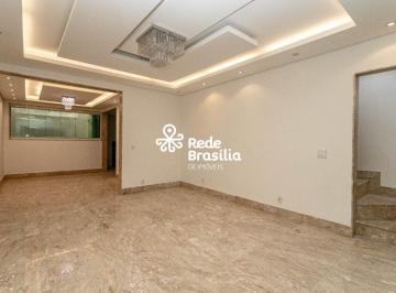Casa · 190m² · 3 Quartos · 2 Vagas · QR 1 | Casa nascente e reformada com 3  quartos - sendo 1 suíte - 2 vagas - aceita financiamento e F