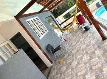 Casa · 90m² · 3 Quartos · 2 Vagas · Casa com piscina e churrasqueira no Rio da Prata