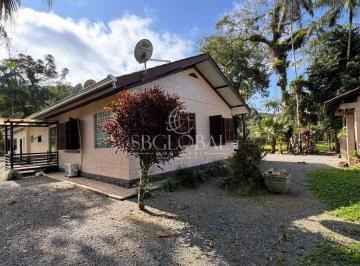 Rural · 180m² · 3 Quartos · 2 Vagas · Chácara Completa na Estrada Bonita em Joinville SC – Casa, Riacho e Muito Verde!