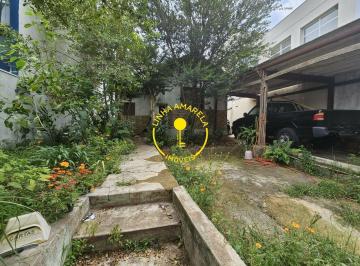Casa · 150m² · 2 Quartos · 2 Vagas · Casa térrea para reformar ou demolir no Jardim Guedala