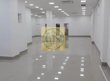 20220903221945577605.jpg · Salão Comercial para Locação em Santo André, Centro, 3 banheiros