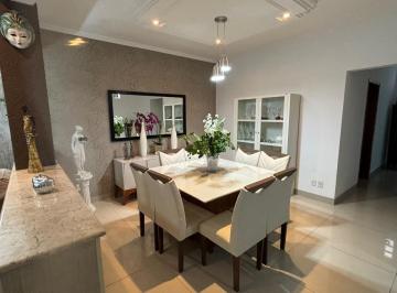 Casa · 232m² · 4 Quartos · 3 Vagas · Casa à venda no bairro Vila São João - Sorocaba/SP